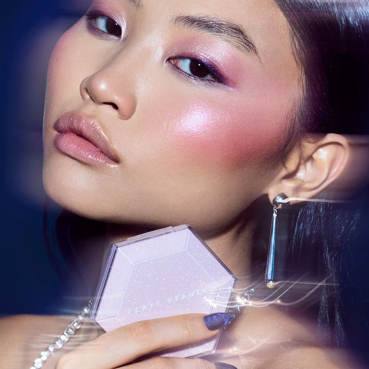 FENTY BEAUTY Diamond Bomb All-Over Diamond Veil - Illuminateur de teint