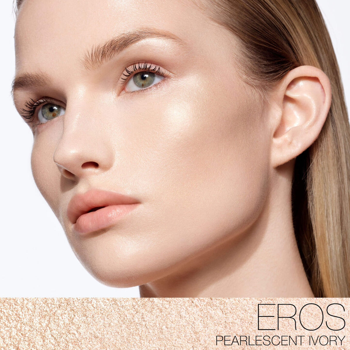 NARS LIGHT REFLECTING™ LUMINIZING POWDER