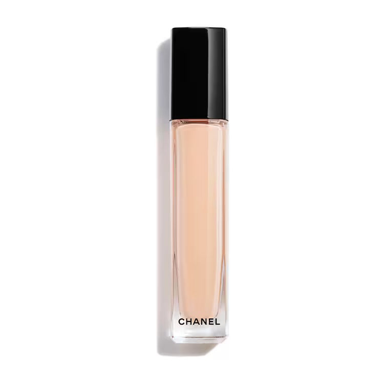 CHANEL
LES BEIGES CORRECTEUR SÉRUM
Éclat Belle Mine Naturelle