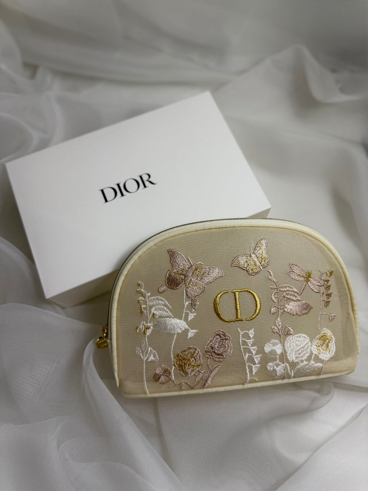 Dior Trousse Makeup Broderie