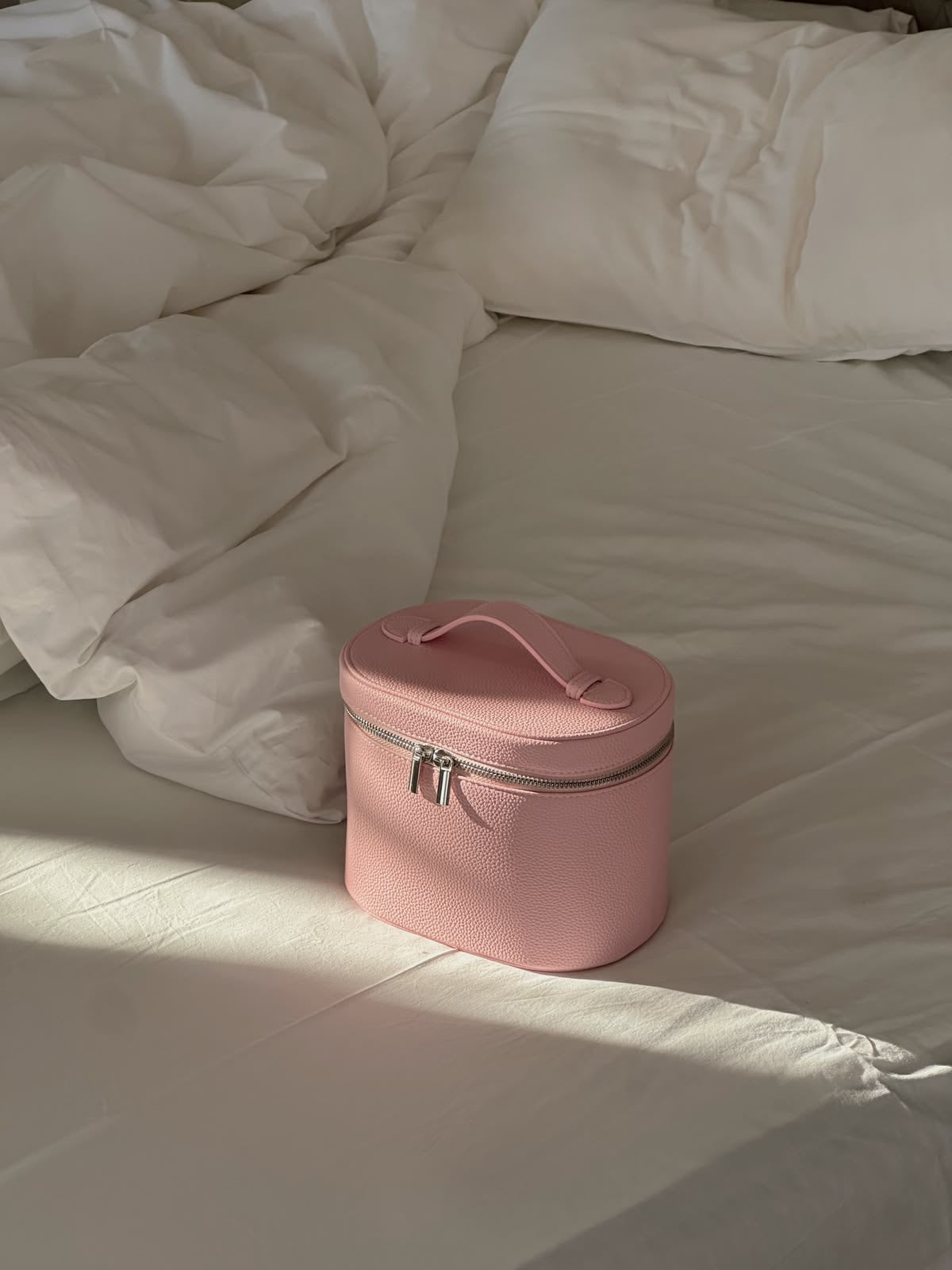 Makeup case dupe saie baby pink